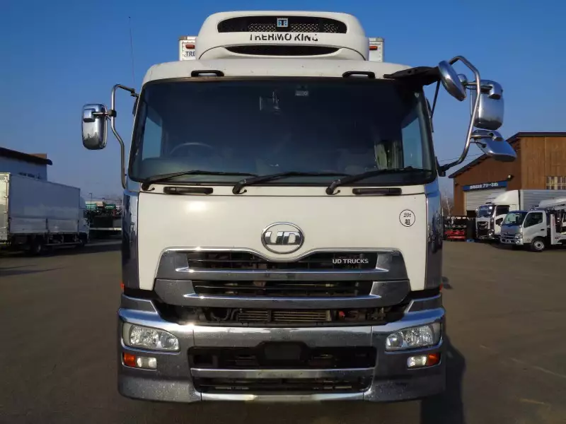 平成28年11月中古大型冷凍バン・ウィング日産UDクオンの画像2