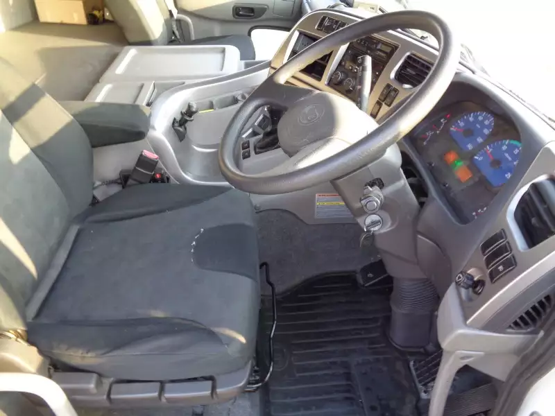 平成28年11月中古大型冷凍バン・ウィング日産UDクオンの画像31