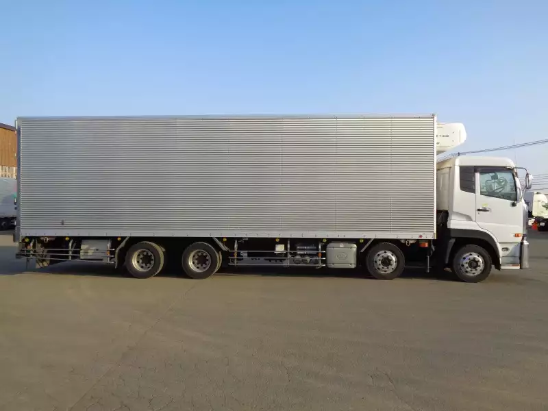 平成28年11月中古大型冷凍バン・ウィング日産UDクオンの画像4