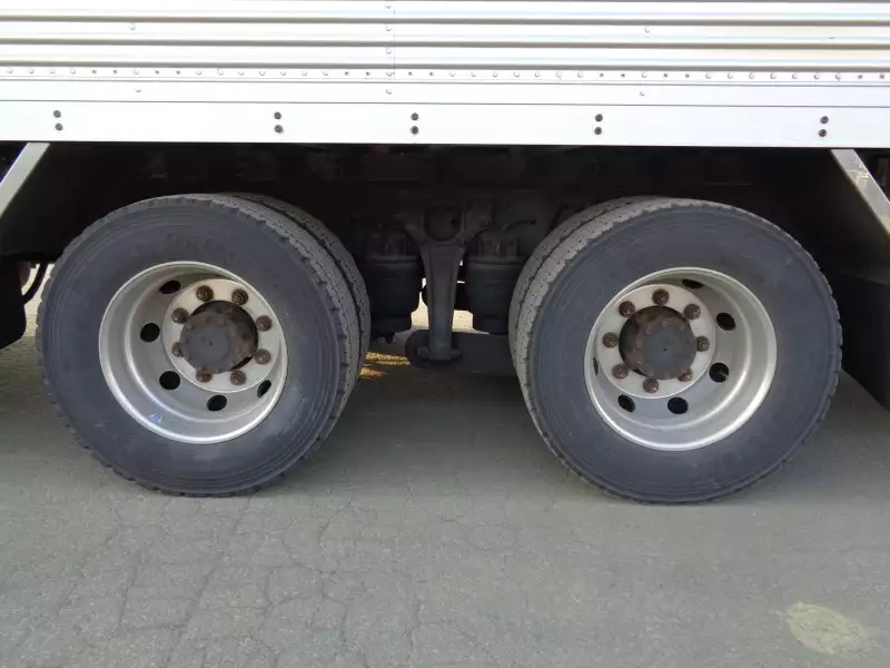 平成28年11月中古大型冷凍バン・ウィング日産UDクオンの画像27