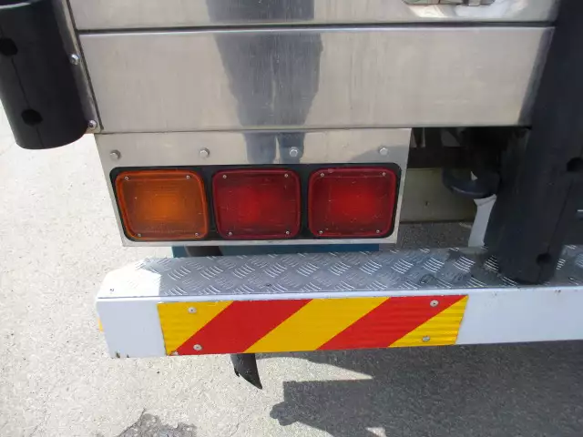 平成25年03月中古大型冷凍バン・ウィングいすゞギガの画像13