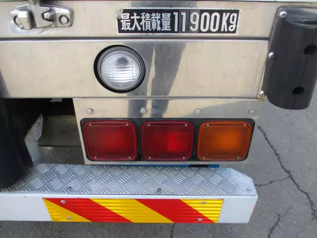 平成25年03月中古大型冷凍バン・ウィングいすゞギガの画像14