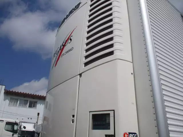 平成25年03月中古大型冷凍バン・ウィングいすゞギガの画像21