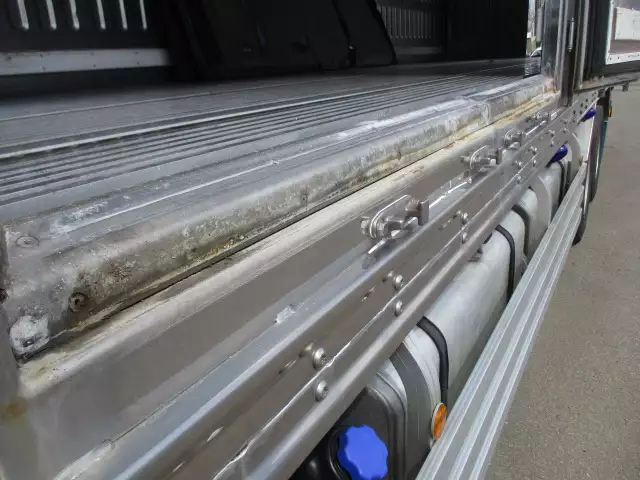 平成25年03月中古大型冷凍バン・ウィングいすゞギガの画像24