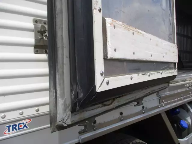 平成25年03月中古大型冷凍バン・ウィングいすゞギガの画像25