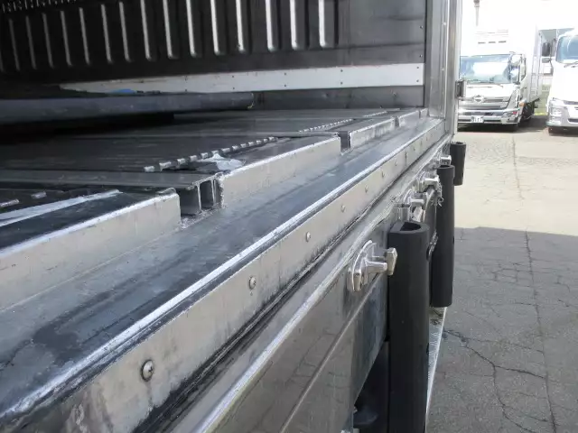 平成25年03月中古大型冷凍バン・ウィングいすゞギガの画像36