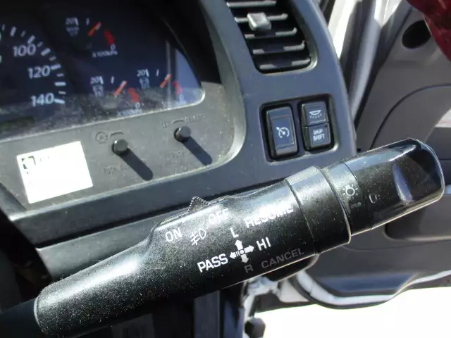 平成25年03月中古大型冷凍バン・ウィングいすゞギガの画像52