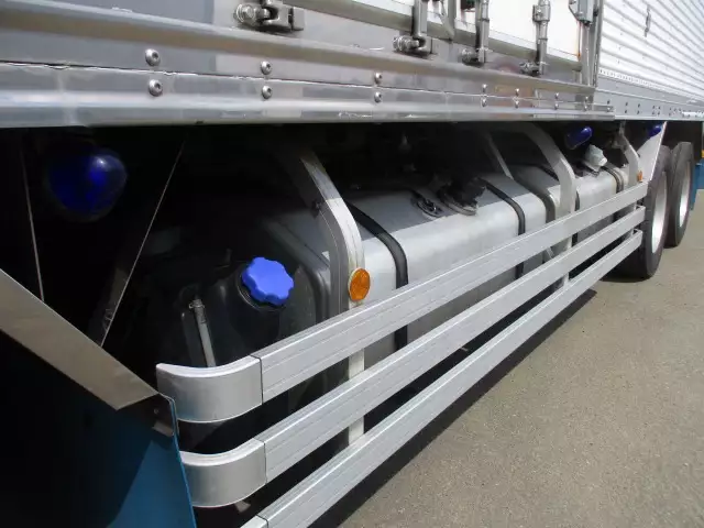 平成25年03月中古大型冷凍バン・ウィングいすゞギガの画像9