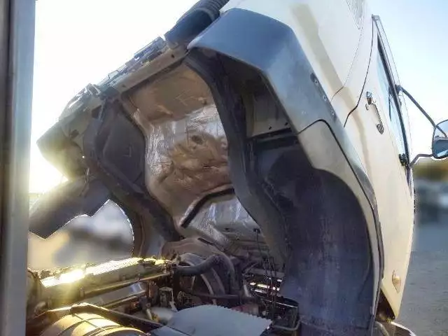 平成16年12月中古中型平ボディ三菱ふそうファイターの画像16