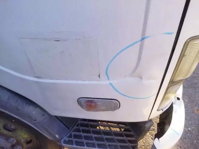 平成16年12月中古中型平ボディ三菱ふそうファイターの画像21