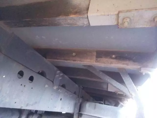 平成16年12月中古中型平ボディ三菱ふそうファイターの画像27