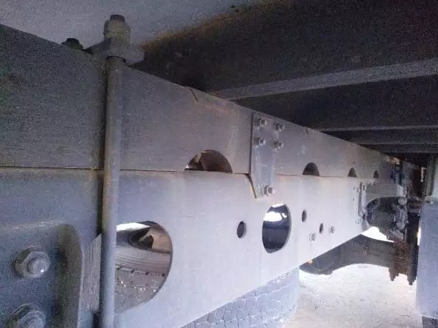 平成16年12月中古中型平ボディ三菱ふそうファイターの画像33