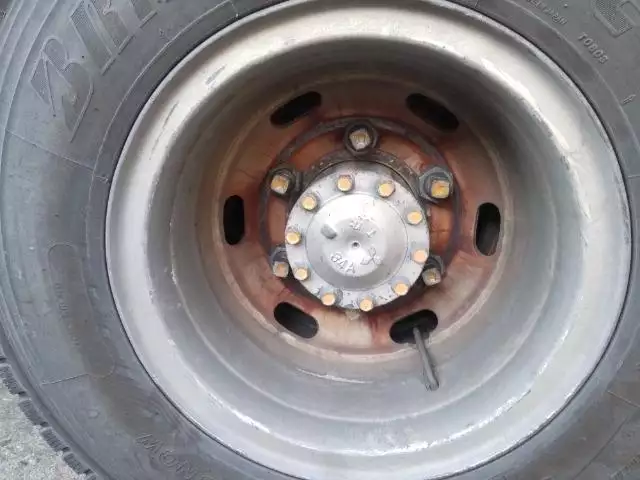 平成16年12月中古中型平ボディ三菱ふそうファイターの画像45