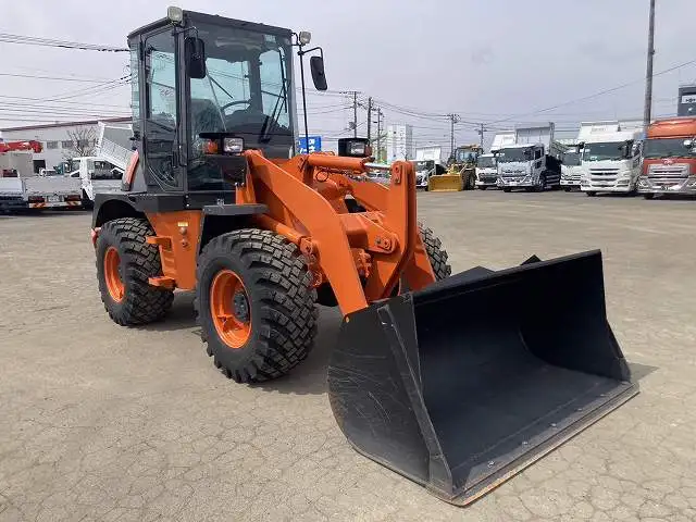 【車検:令和8年10月30日迄】令和4年 日立 ZW80 タイヤショベル アワー:740h 1,0㎥バケットの画像3