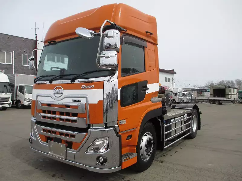 令和01年/平成31年12月中古大型トラクタヘッド日産UDクオンの画像1