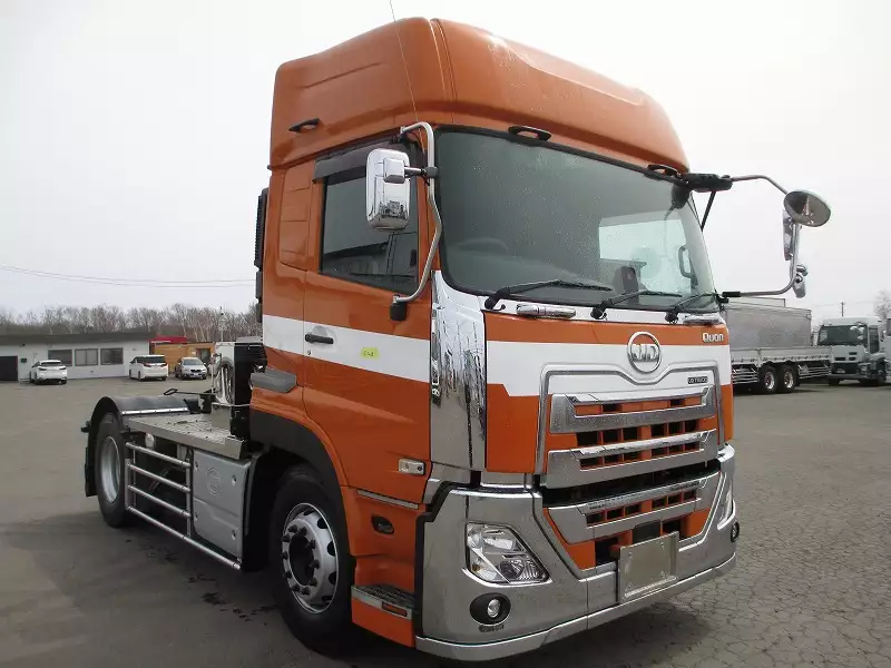 令和01年/平成31年12月中古大型トラクタヘッド日産UDクオンの画像3