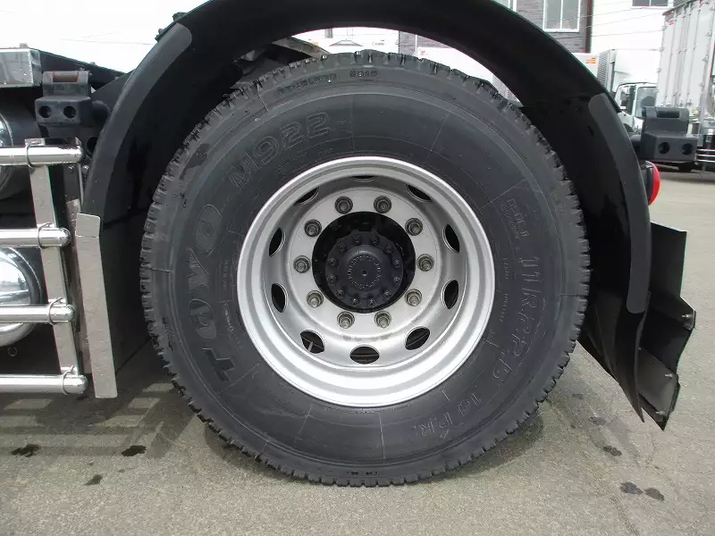 令和01年/平成31年12月中古大型トラクタヘッド日産UDクオンの画像29