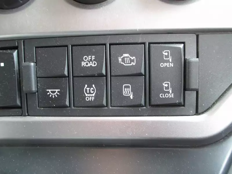 令和01年/平成31年12月中古大型トラクタヘッド日産UDクオンの画像38