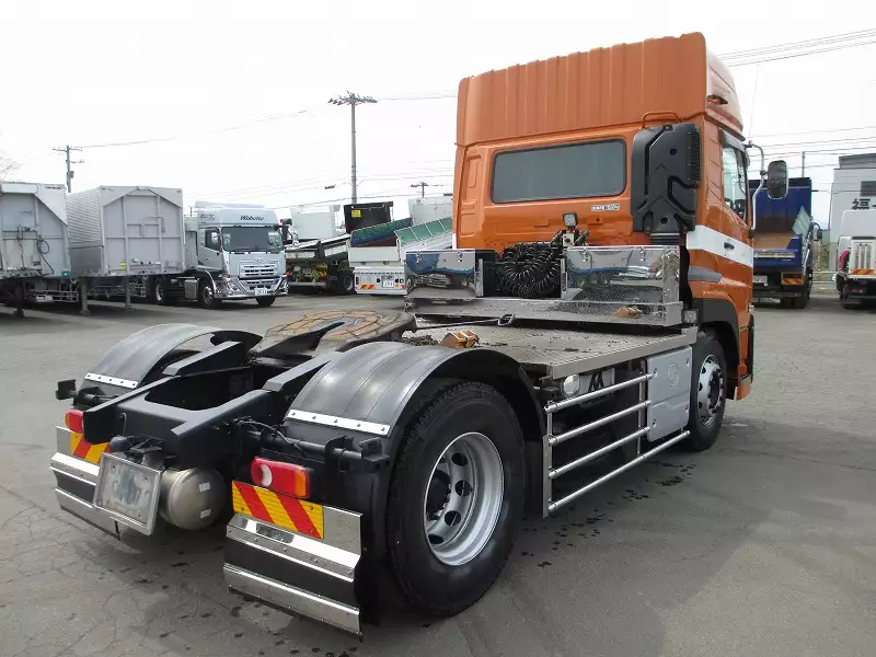 令和01年/平成31年12月中古大型トラクタヘッド日産UDクオンの画像5