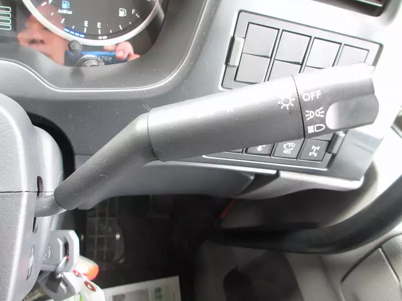 令和01年/平成31年12月中古大型トラクタヘッド日産UDクオンの画像42