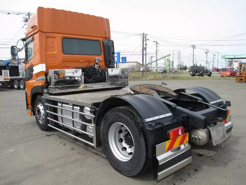 令和01年/平成31年12月中古大型トラクタヘッド日産UDクオンの画像7