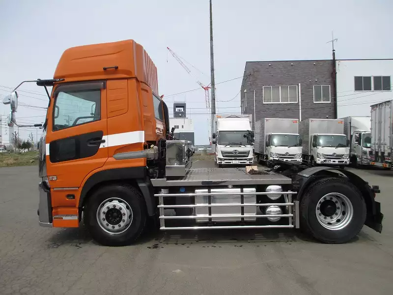 令和01年/平成31年12月中古大型トラクタヘッド日産UDクオンの画像8