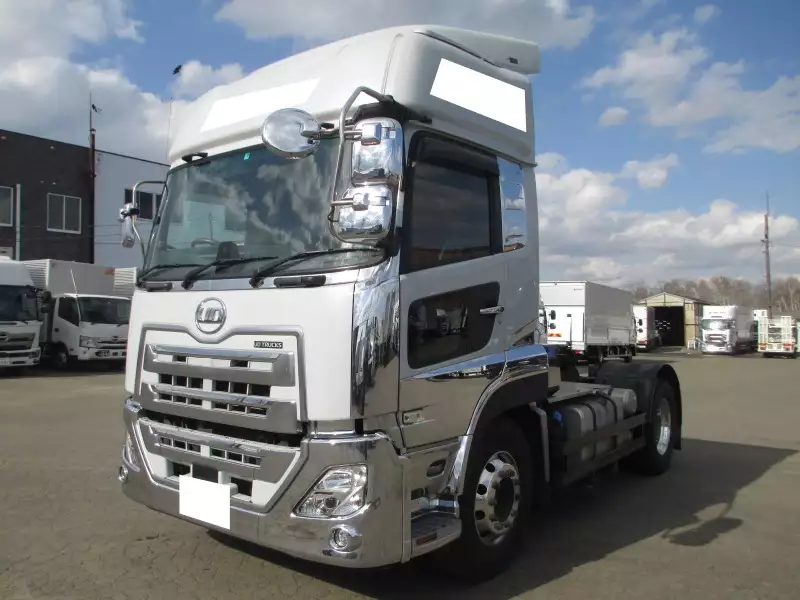 令和02年03月中古大型トラクタヘッド日産UDクオンの画像1