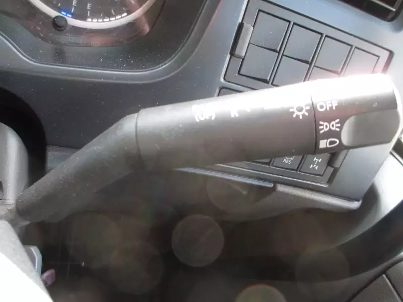 令和02年03月中古大型トラクタヘッド日産UDクオンの画像12