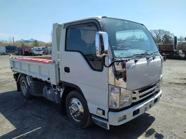 平成30年11月中古小型ダンプいすゞエルフの画像2