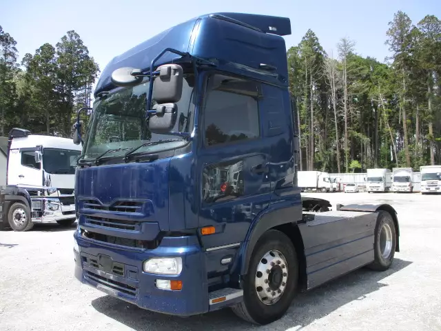 平成28年00月中古大型トラクタヘッド日産UDクオンの画像1