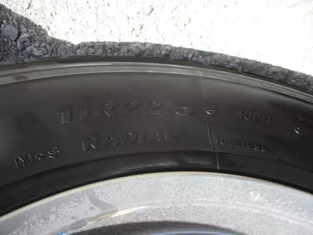 平成28年00月中古大型トラクタヘッド日産UDクオンの画像11