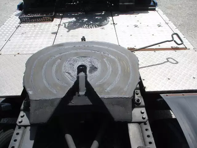 平成28年00月中古大型トラクタヘッド日産UDクオンの画像20