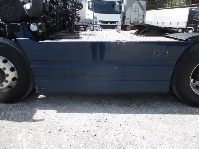 平成28年00月中古大型トラクタヘッド日産UDクオンの画像23
