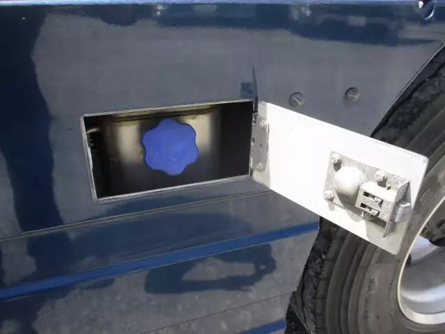 平成28年00月中古大型トラクタヘッド日産UDクオンの画像25