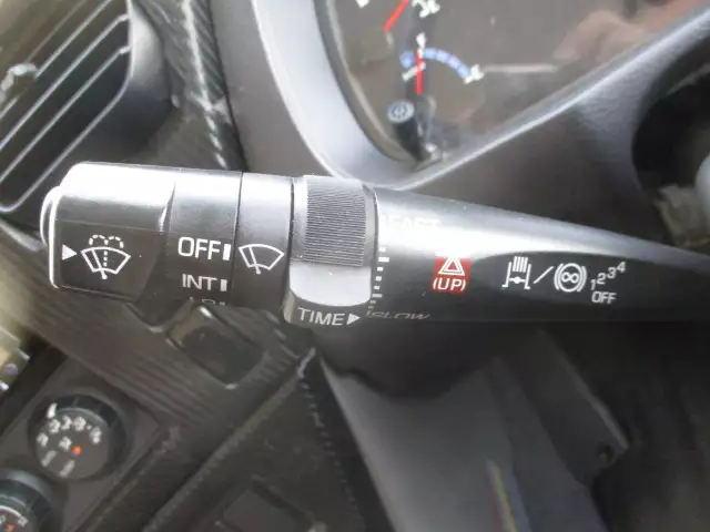 平成28年00月中古大型トラクタヘッド日産UDクオンの画像38