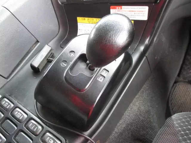 平成20年09月中古大型冷凍バン・ウィング三菱ふそうスーパーグレートの画像19