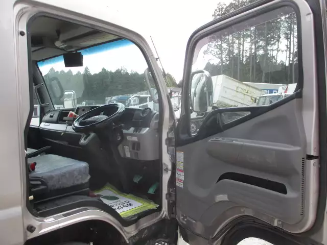 平成29年03月中古小型クレーン付三菱ふそうキャンターの画像31