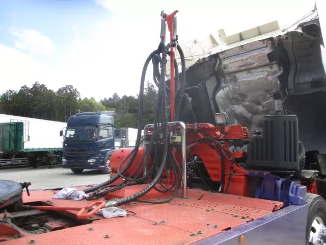 平成26年11月中古大型トラクタヘッド日野プロフィアの画像27