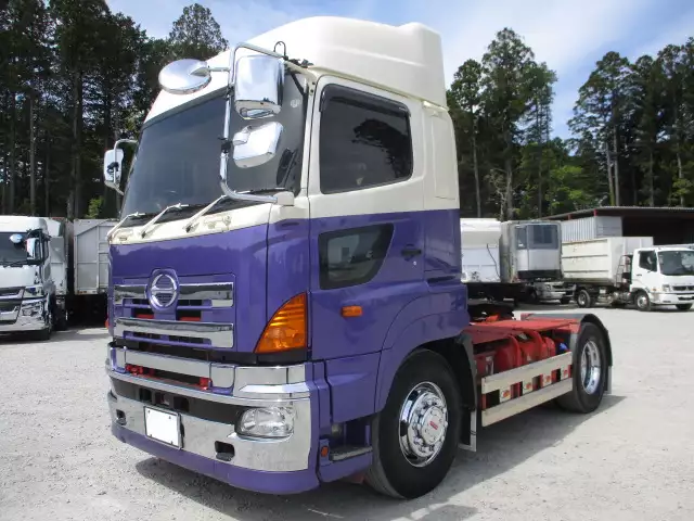 平成22年10月中古大型トラクタヘッド日野プロフィアの画像1