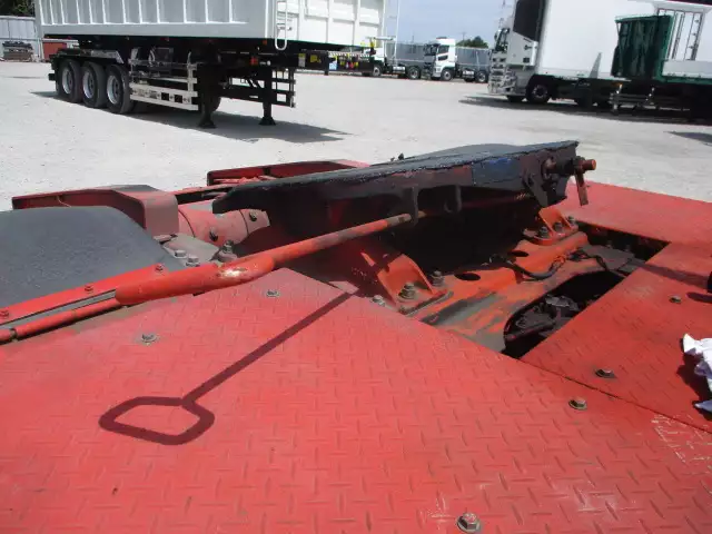 平成22年10月中古大型トラクタヘッド日野プロフィアの画像21