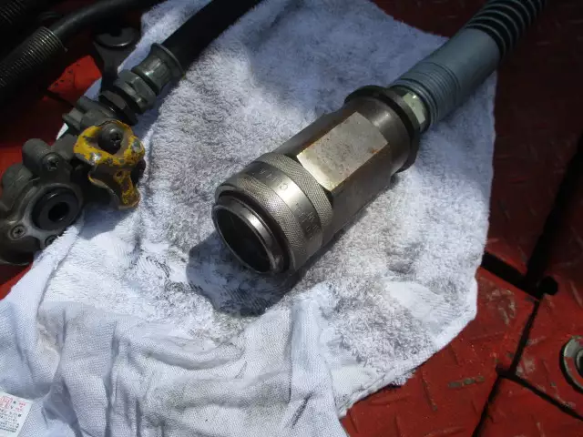 平成22年10月中古大型トラクタヘッド日野プロフィアの画像30