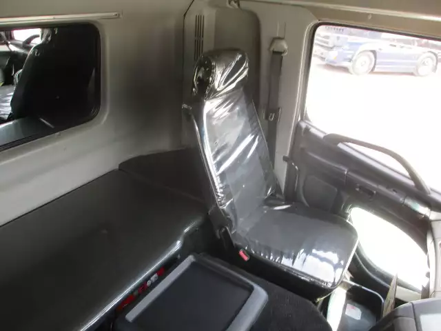 平成22年10月中古大型トラクタヘッド日野プロフィアの画像43