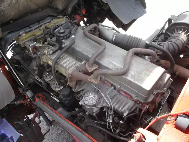 平成22年10月中古大型トラクタヘッド日野プロフィアの画像48