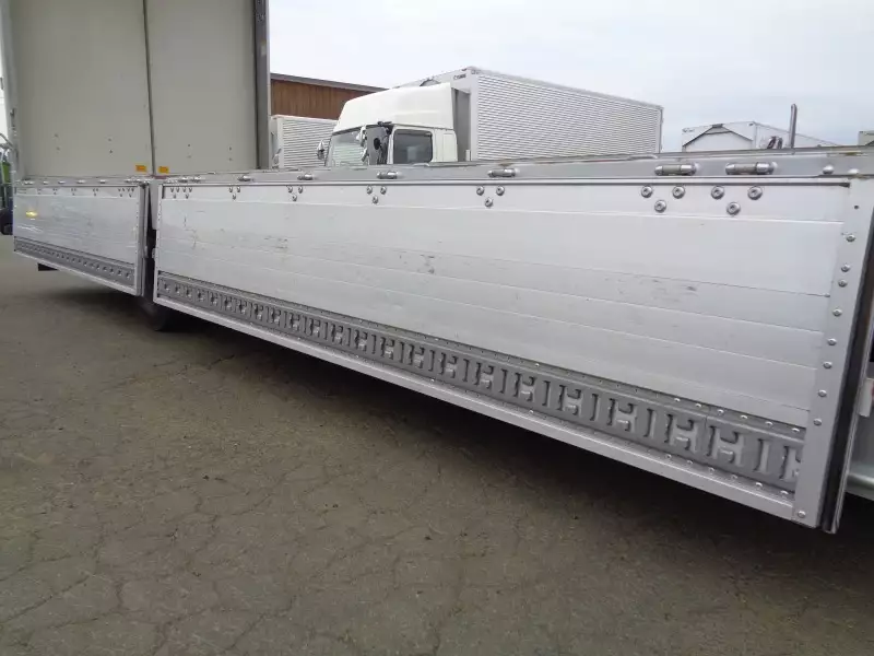 平成29年04月中古中型アルミバン・ウィングいすゞフォワードの画像15