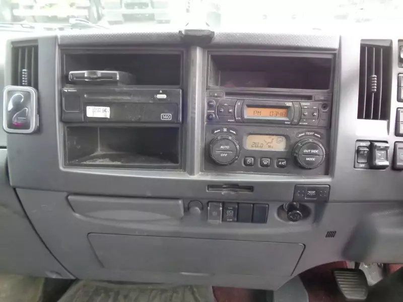 平成29年04月中古中型アルミバン・ウィングいすゞフォワードの画像46