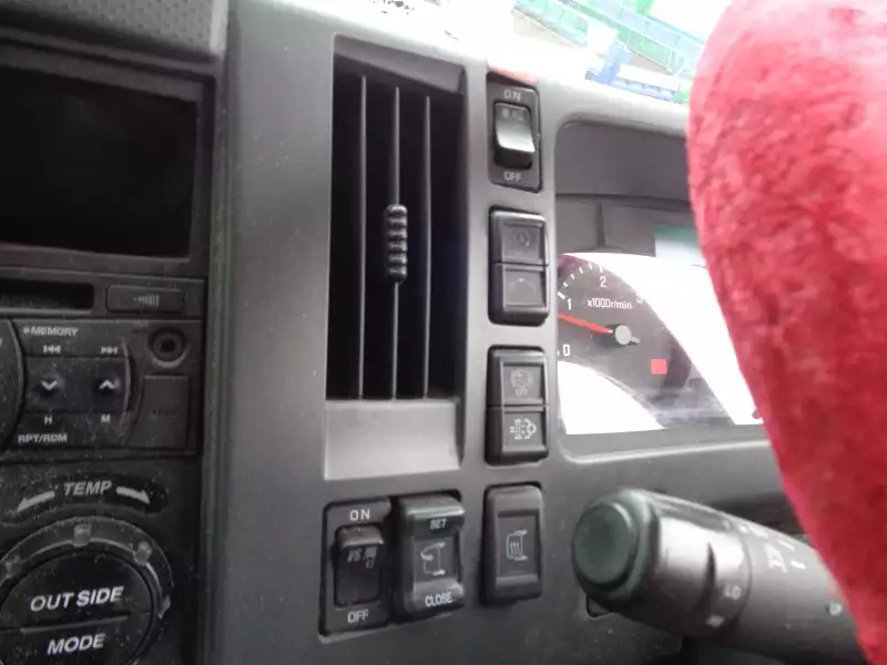 平成29年04月中古中型アルミバン・ウィングいすゞフォワードの画像47