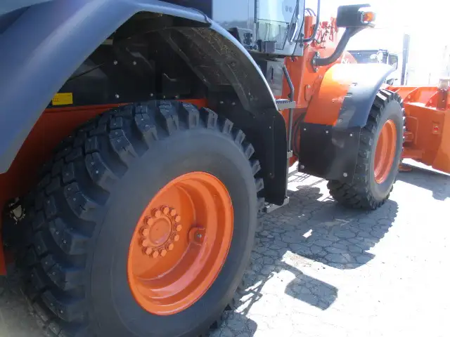 【恵庭ヤード使用】R3年  日立ZW140  タイヤショベル  スパイクタイヤ  2名キャブ  汎用ブレード  油圧ワンタッチ  STDバケット有の画像12