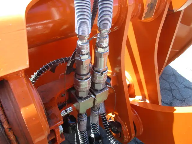 【恵庭ヤード使用】R3年  日立ZW140  タイヤショベル  スパイクタイヤ  2名キャブ  汎用ブレード  油圧ワンタッチ  STDバケット有の画像23