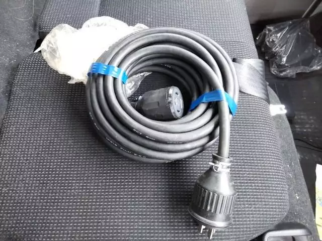 令和01年/平成31年04月中古小型冷凍バン・ウィング三菱ふそうキャンターの画像14