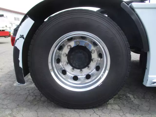 令和03年08月中古大型トラクタヘッド日産UDクオンの画像12